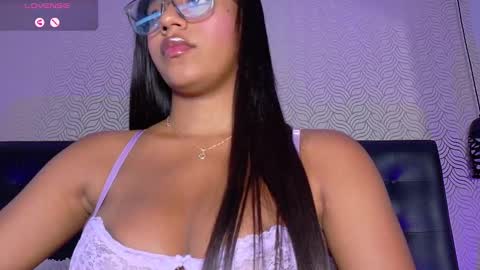 Snapshot of charlotterussel chatting on March 8, 5:01 pm charlotterussel online show from March 8, 5:01 pm