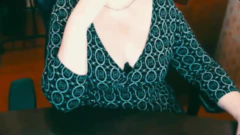 CharlotteXTasty online show from February 20, 1:40 pm