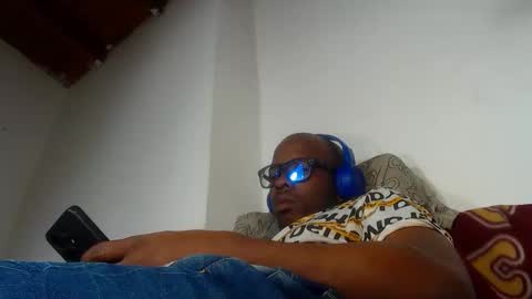 charly_vergonti_ online show from September 23, 10:20 am