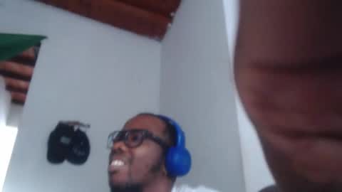 charly_vergonti_ online show from September 13, 11:45 am