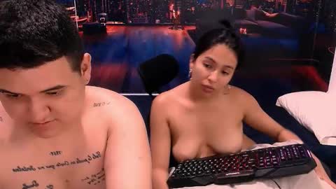 charlyandlaura online show from October 25, 9:15 pm