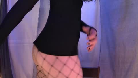 Snapshot of charlydestroyer chatting on September 24, 3:41 pm charly dest online show from September 24, 3:41 pm