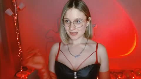 Michelle  online show from January 25, 8:53 am