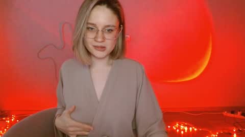 Michelle  online show from February 7, 5:41 am