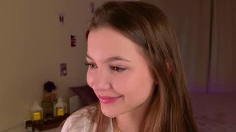 Kaylee online show from September 18, 3:49 pm