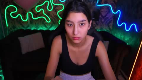 SweetMoco online show from February 17, 10:18 am