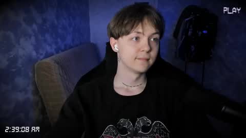 Snapshot of charonbaby1 chatting on September 10, 11:39 pm lynxy online show from September 10, 11:39 pm