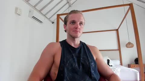 Chase Reed online show from February 8, 3:54 am