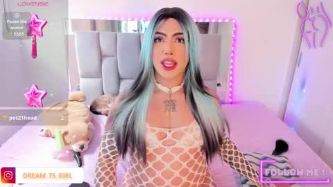 Snapshot of chaturmodels chatting on September 10, 5:25 pm Sophie online show from September 10, 5:25 pm