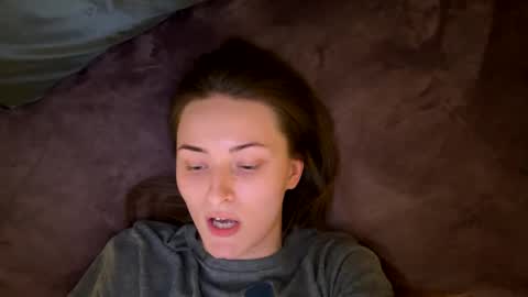 Bri online show from September 24, 3:35 am