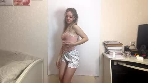 Milissa online show from October 22, 3:46 pm