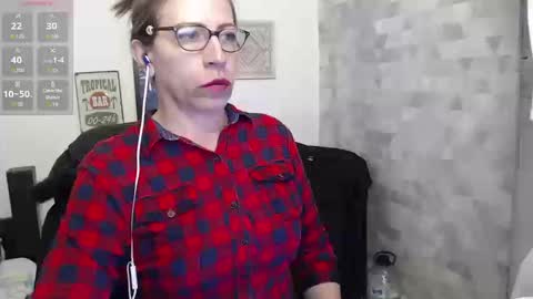 Snapshot of chayla_ruiz chatting on September 16, 10:13 pm CHAYLA VICTORIA RUIZ online show from September 16, 10:13 pm