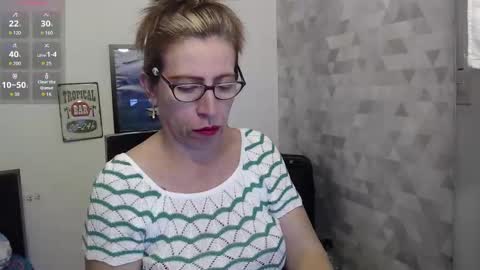 Snapshot of chayla_ruiz chatting on September 9, 10:54 pm CHAYLA VICTORIA RUIZ online show from September 9, 10:54 pm