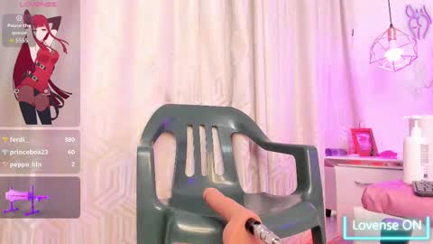 Snapshot of chel_18 chatting on September 10, 11:28 pm chel online show from September 10, 11:28 pm