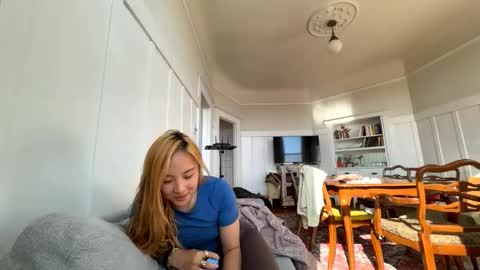 chellybear101 online show from April 2, 4:36 pm