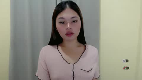 Snapshot of chelse_coco chatting on March 12, 3:24 am CHELSEA online show from March 12, 3:24 am
