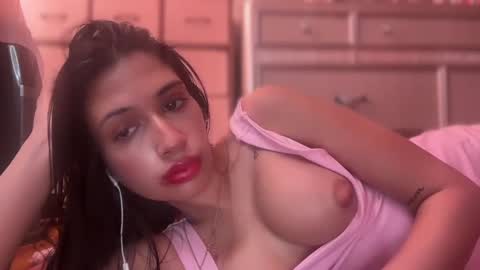 cherliecarmen online show from February 17, 8:27 pm