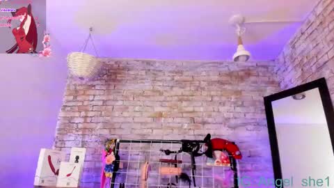     online show from January 12, 11:39 am