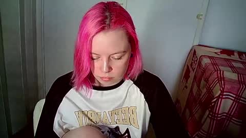 cherrybaby_0 online show from April 1, 8:48 am