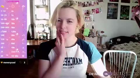 cherrybaby_0 online show from December 17, 5:40 am