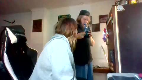 cherrybomb454 online show from October 10, 10:58 pm