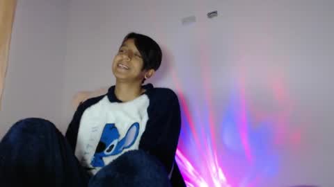 cherrybombsweet online show from April 14, 10:40 am