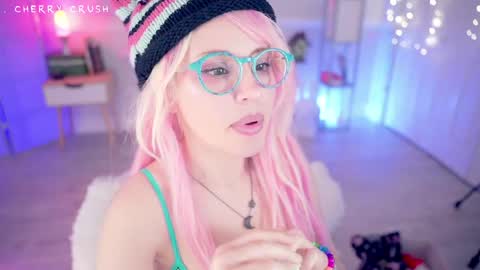 Cherry Crush  online show from May 13, 7:56 pm