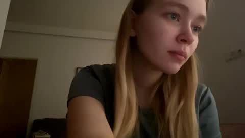 Lei online show from April 5, 12:13 pm