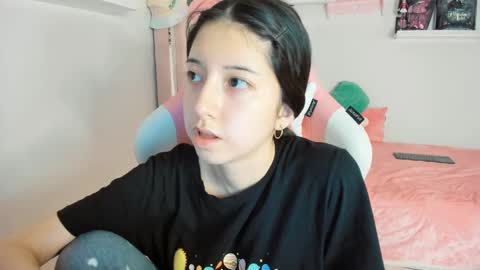 Snapshot of cherrymafer666 chatting on February 10, 5:36 am cherrycute666 online show from February 10, 5:36 am