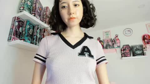 Snapshot of cherrymafer666 chatting on February 8, 2:04 am cherrycute666 online show from February 8, 2:04 am