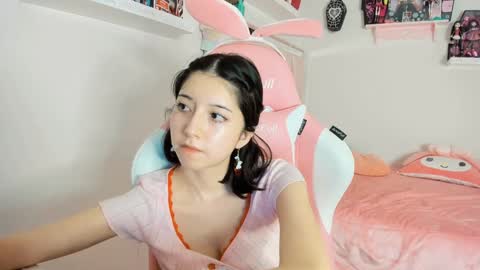 Snapshot of cherrymafer666 chatting on February 7, 3:24 am cherrycute666 online show from February 7, 3:24 am