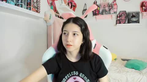Snapshot of cherrymafer666 chatting on February 14, 1:45 am cherrycute666 online show from February 14, 1:45 am