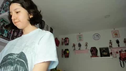 Snapshot of cherrymafer666 chatting on September 10, 4:24 am cherrycute666 online show from September 10, 4:24 am
