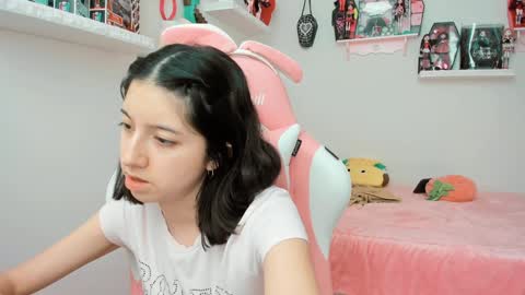 Snapshot of cherrymafer666 chatting on February 5, 10:01 pm cherrycute666 online show from February 5, 10:01 pm