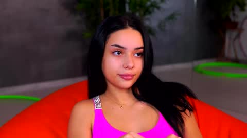 Selena online show from November 6, 8:12 pm