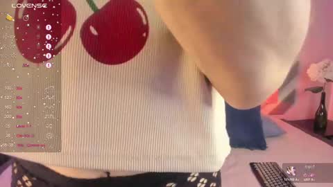 Snapshot of cherryy_boy chatting on February 20, 7:19 pm Matias online show from February 20, 7:19 pm