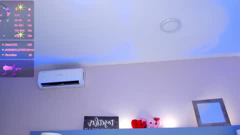Snapshot of cheryelfox chatting on March 3, 11:46 pm cheryelfox online show from March 3, 11:46 pm