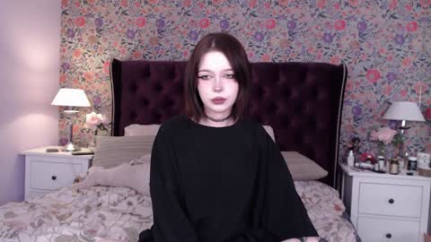 amelia online show from January 4, 4:00 pm