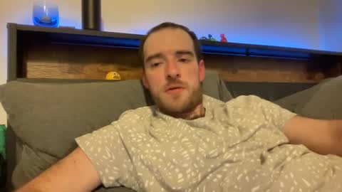 Snapshot of chevan006 chatting on March 5, 12:33 pm chevan online show from March 5, 12:33 pm