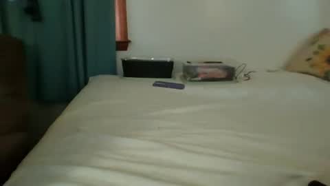 chevy_man1972 online show from September 30, 2:27 pm