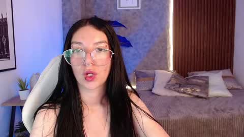 Chiara online show from March 11, 1:05 am