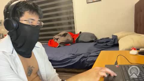 chicodelauni online show from February 20, 6:26 am