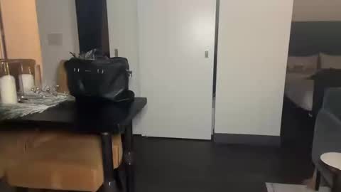 ChiGuy841 online show from December 28, 4:41 am