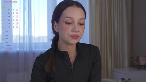 Nicole online show from September 10, 5:19 am