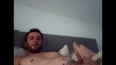 chris online show from April 3, 8:16 pm