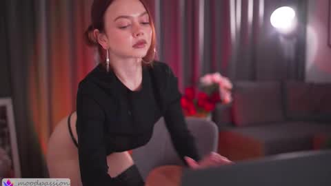 chillwithstacy online show from October 3, 8:50 pm