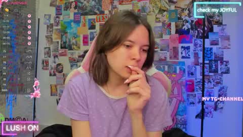 chio_mio online show from October 2, 1:59 am