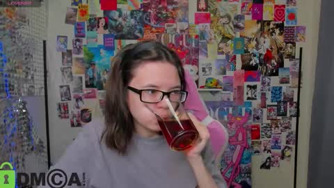 chio_mio online show from November 3, 1:50 am