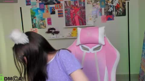 Snapshot of chio_mio chatting on March 6, 1:24 pm chio_mio online show from March 6, 1:24 pm