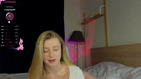 Snapshot of chloe_guidry chatting on January 26, 1:20 am Arianaa Mourrr online show from January 26, 1:20 am